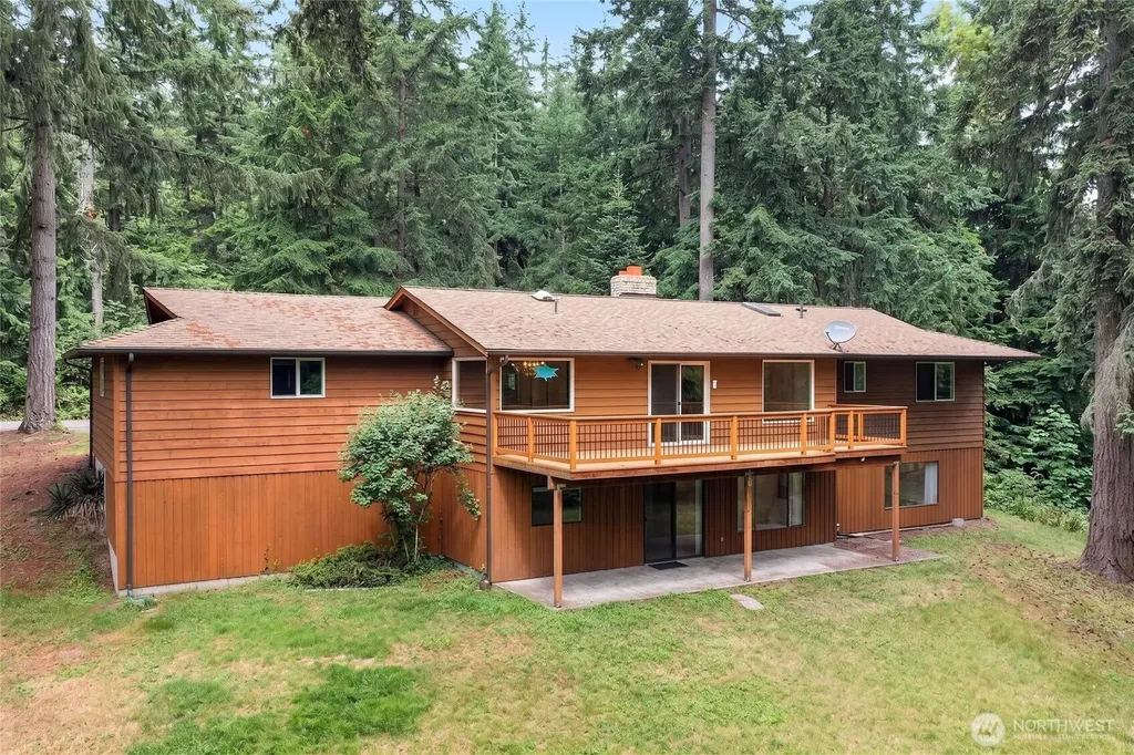 10511 Moller Drive NW Gig Harbor WA 98332