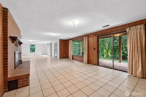 10511 Moller Drive NW Gig Harbor WA 98332