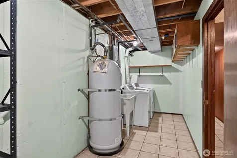 10511 Moller Drive NW Gig Harbor WA 98332