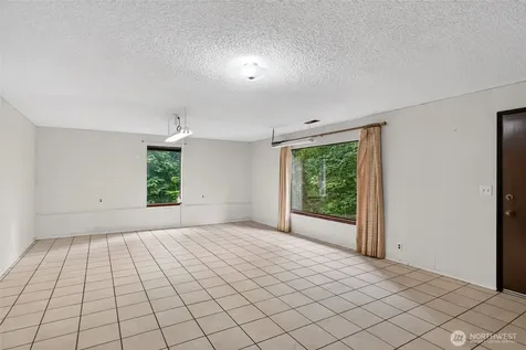 10511 Moller Drive NW Gig Harbor WA 98332