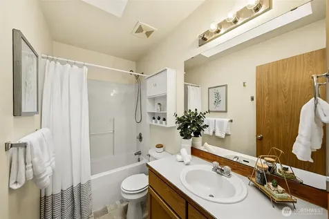 9508 17th Place NE Lake Stevens WA 98258