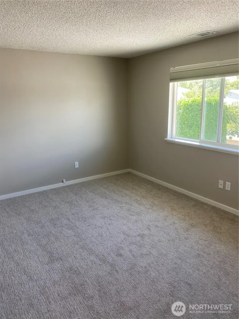100 Simon Street East Wenatchee WA 98802