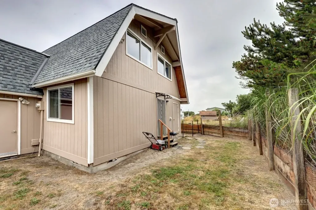 33612 I Street Ocean Park WA 98640