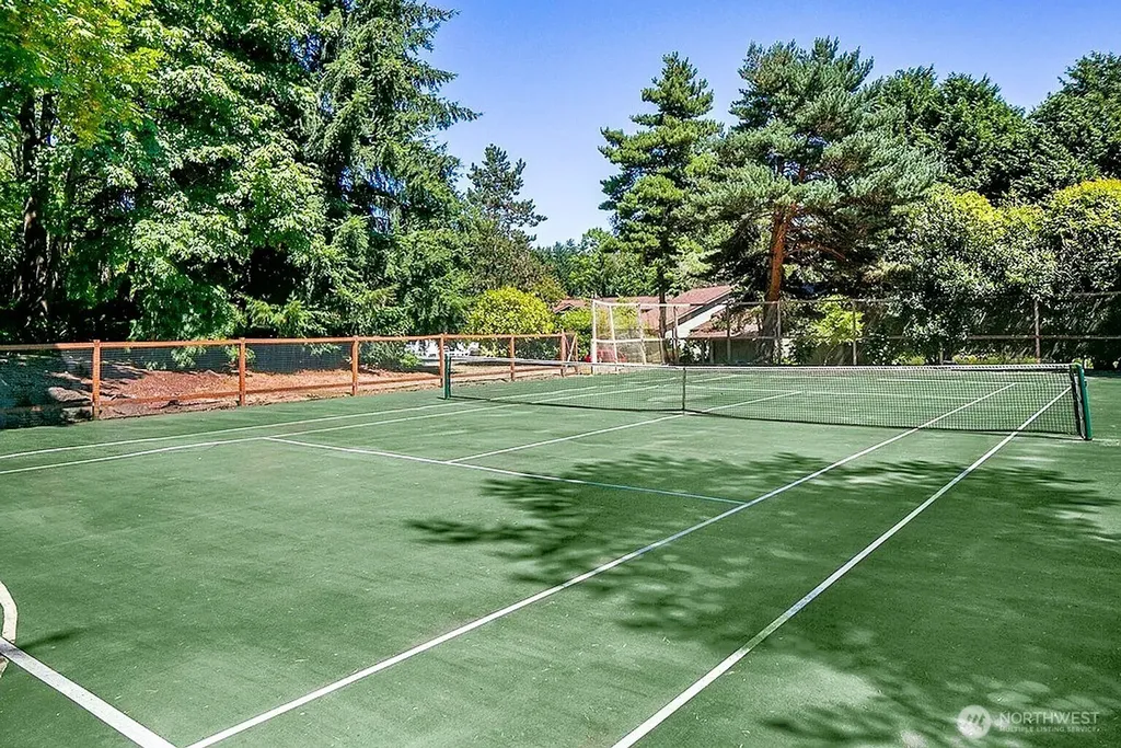 1101 Bellefield Park Lane Bellevue WA 98004