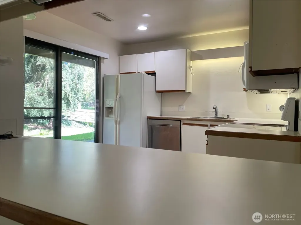 1101 Bellefield Park Lane Bellevue WA 98004
