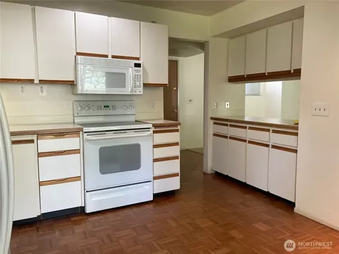 1101 Bellefield Park Lane Bellevue WA 98004