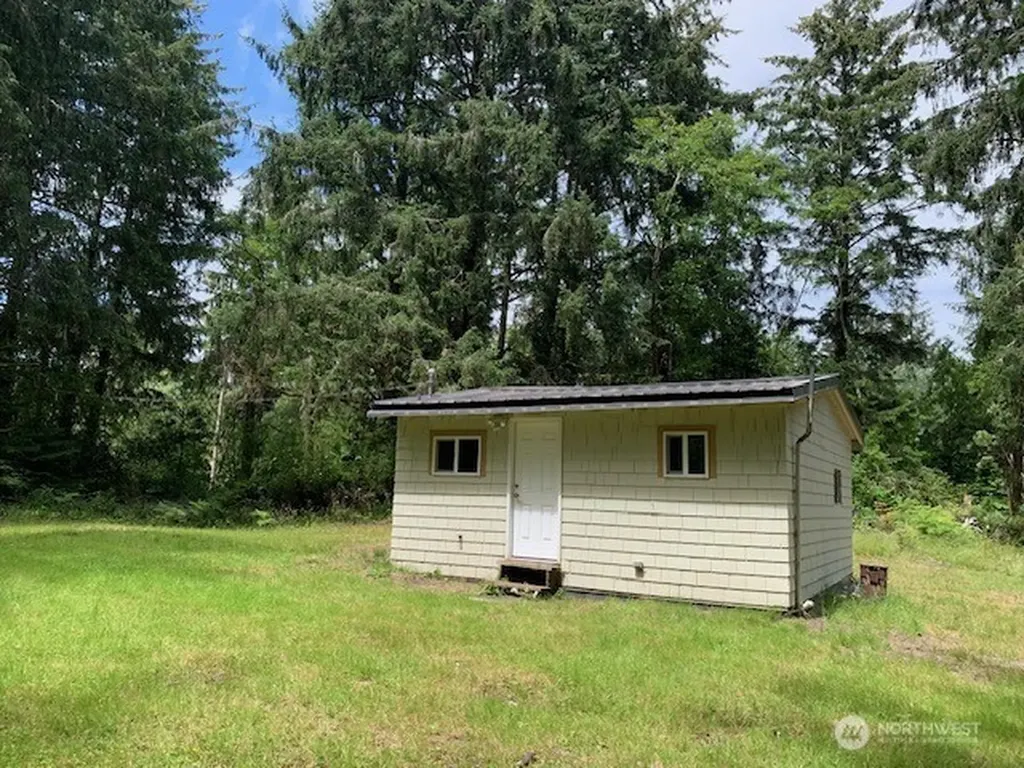 35208 Stackpole Road Ocean Park WA 98640