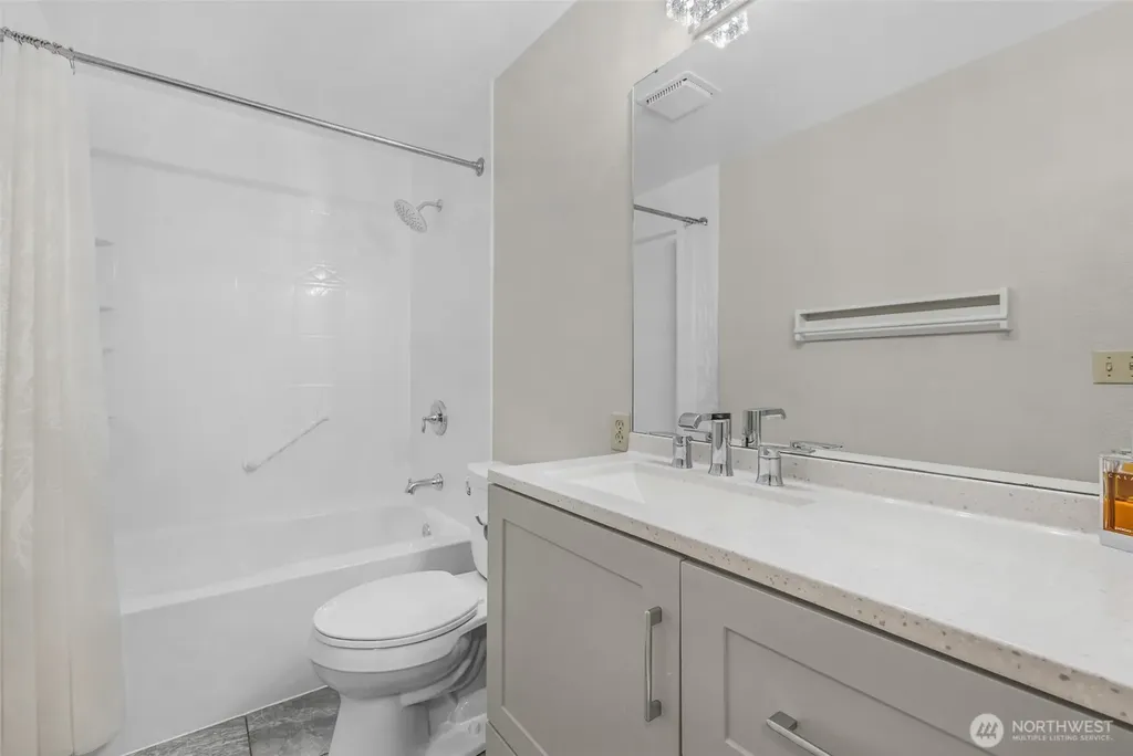 9912 S 200th Street Kent WA 98031