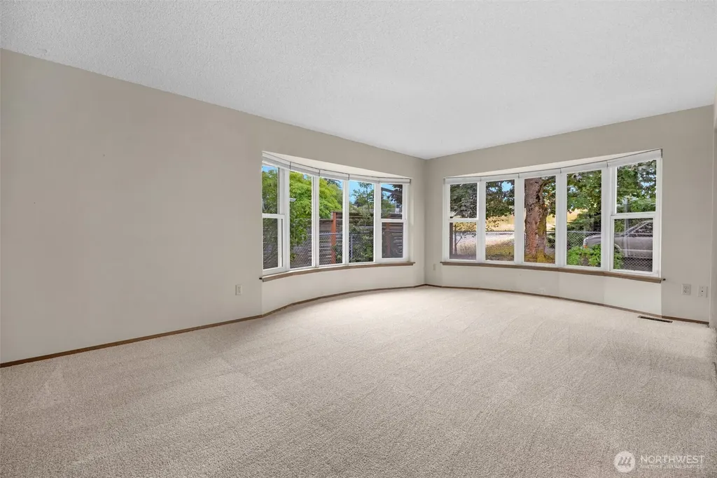 9912 S 200th Street Kent WA 98031