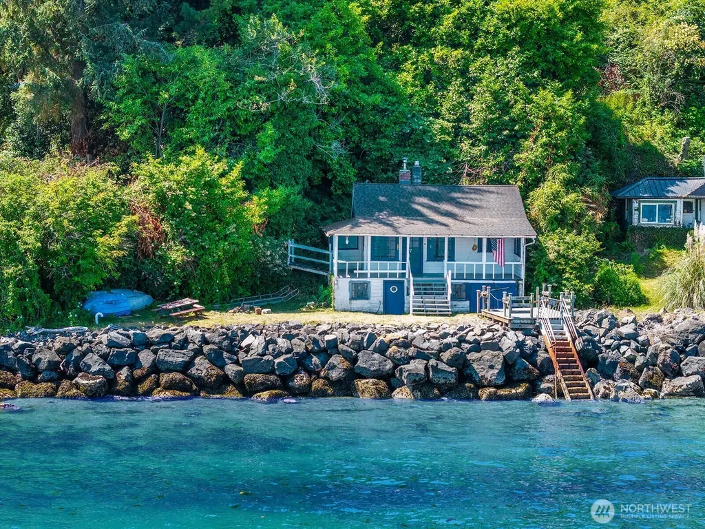 9820 SW Bunker Trail Vashon WA 98070