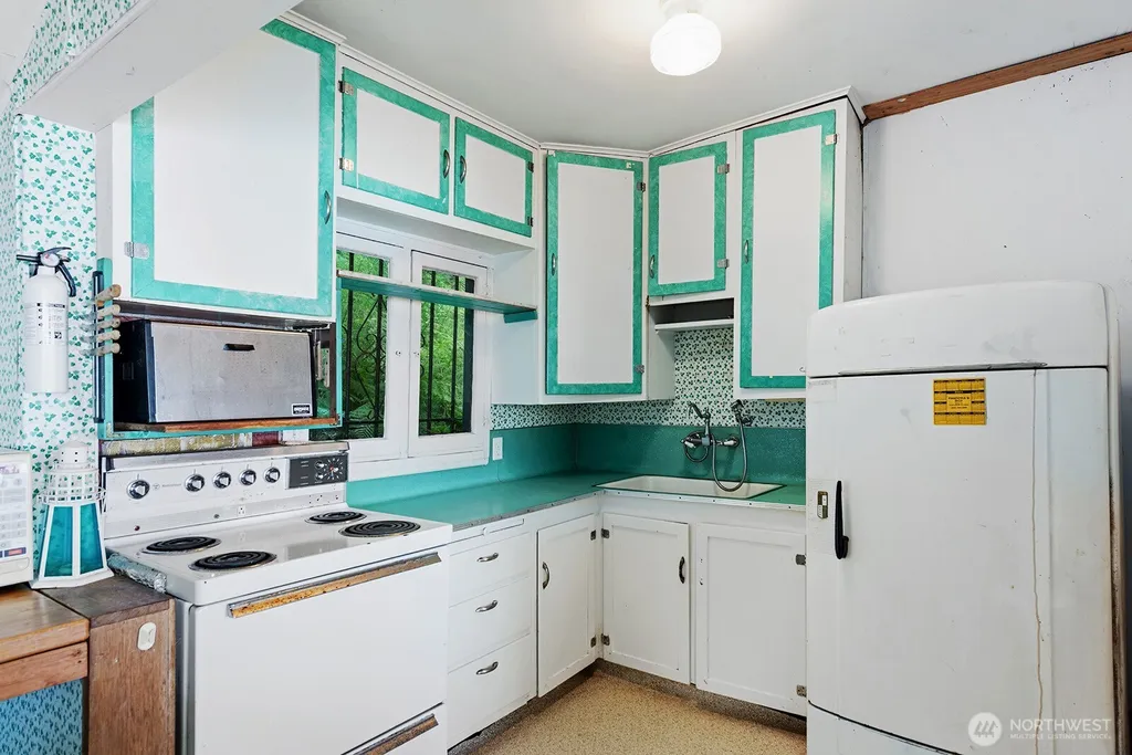 9820 SW Bunker Trail Vashon WA 98070