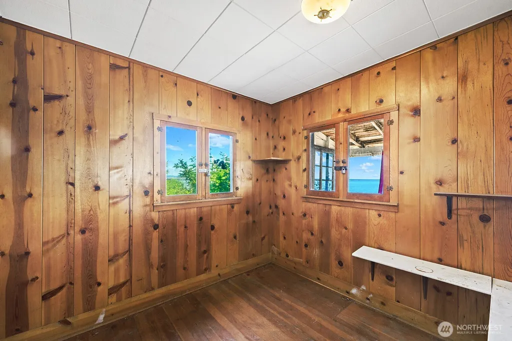 9820 SW Bunker Trail Vashon WA 98070