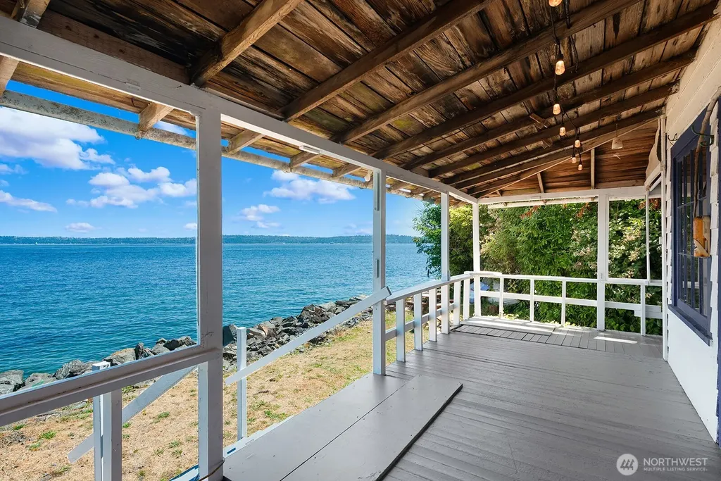 9820 SW Bunker Trail Vashon WA 98070