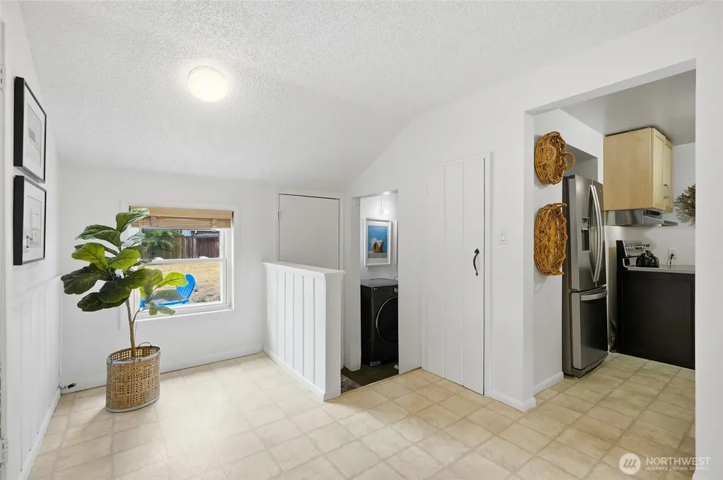12515 25th Avenue NE Seattle WA 98125