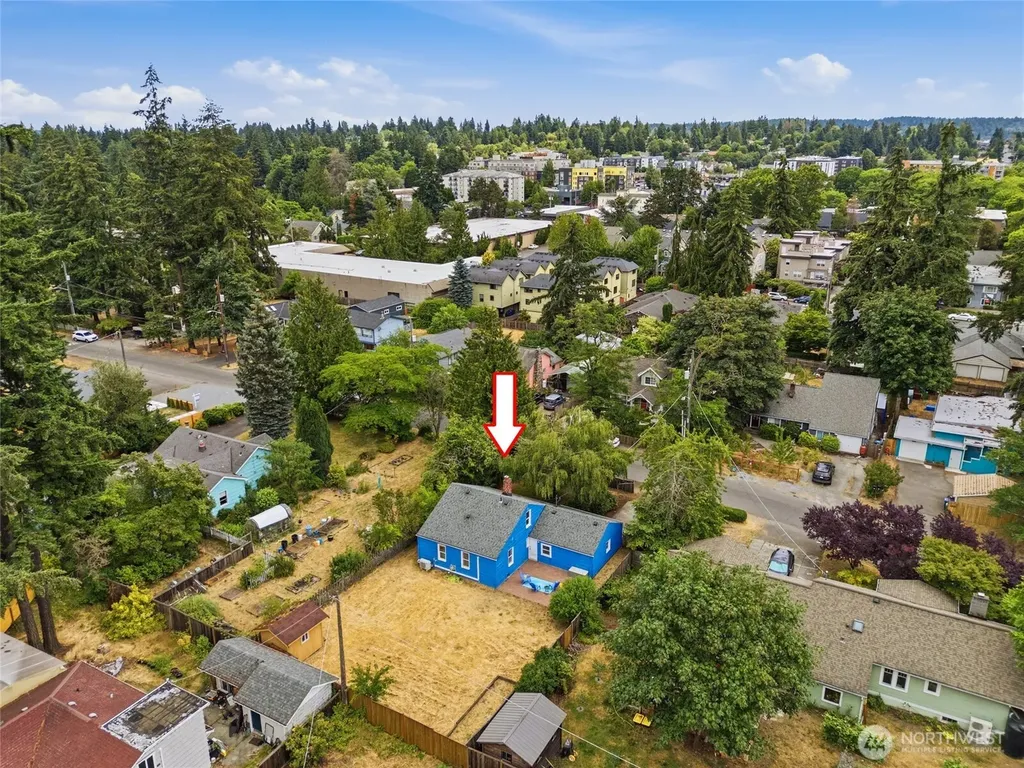12515 25th Avenue NE Seattle WA 98125