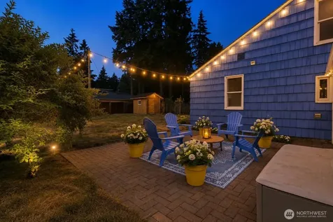 12515 25th Avenue NE Seattle WA 98125