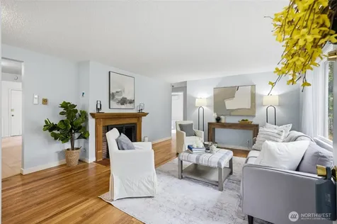 12515 25th Avenue NE Seattle WA 98125