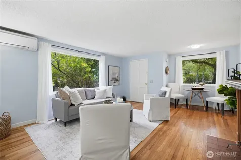 12515 25th Avenue NE Seattle WA 98125