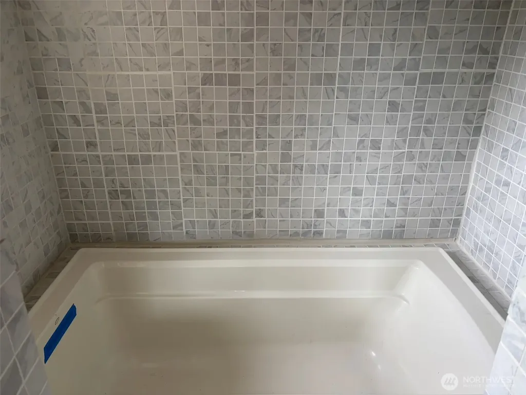 184 N Lambert Lane Republic WA 99166