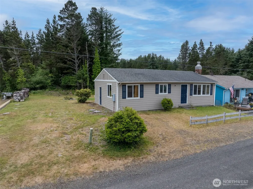 1412 170 Place Long Beach WA 98631