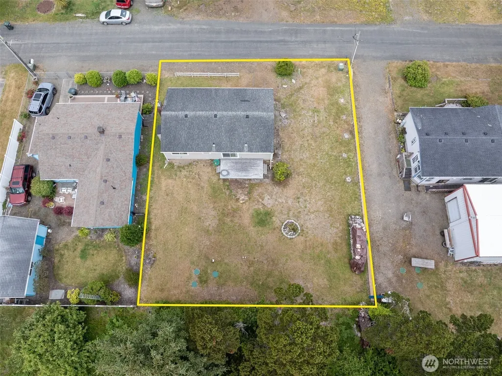 1412 170 Place Long Beach WA 98631