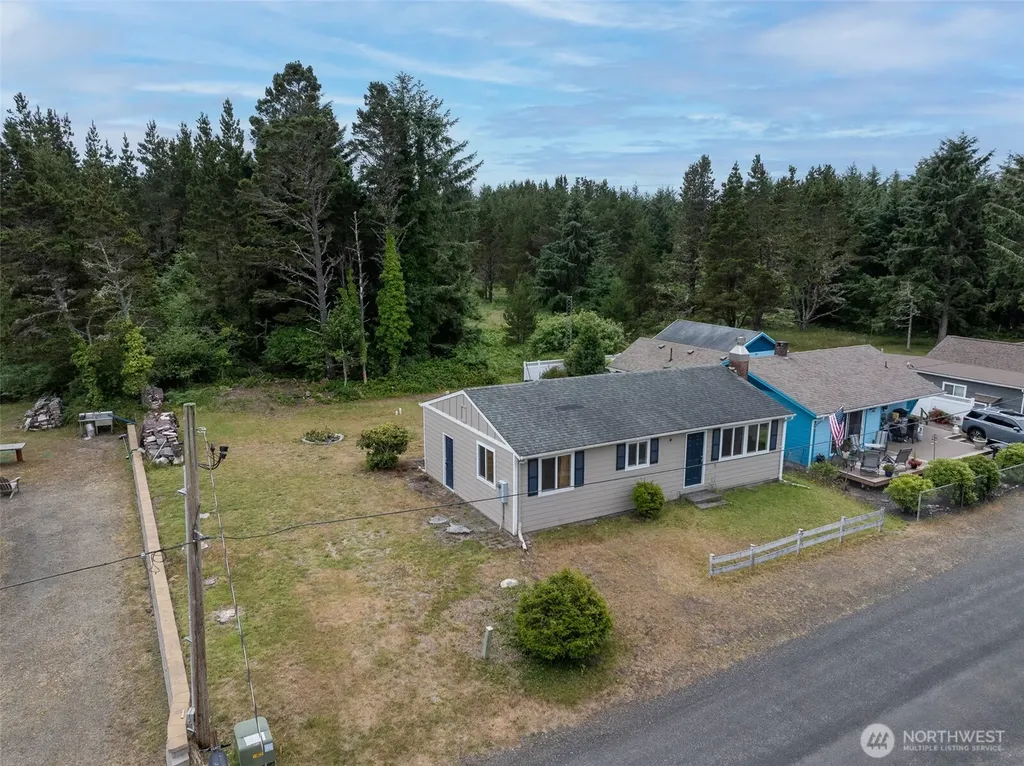 1412 170 Place Long Beach WA 98631