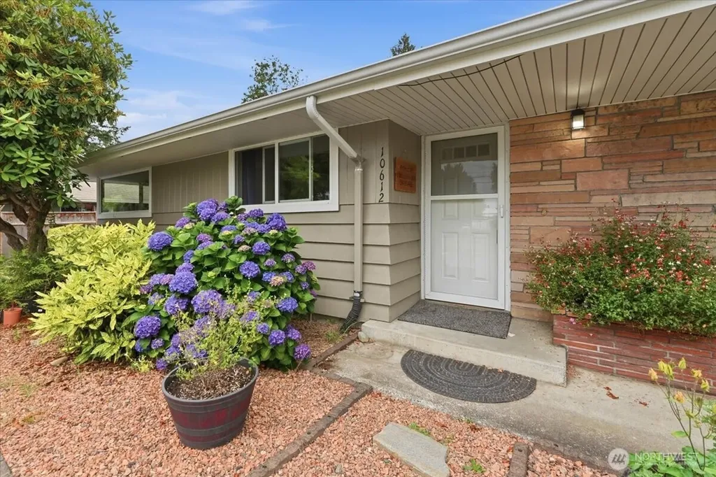 10612 Waller Road E Tacoma WA 98446