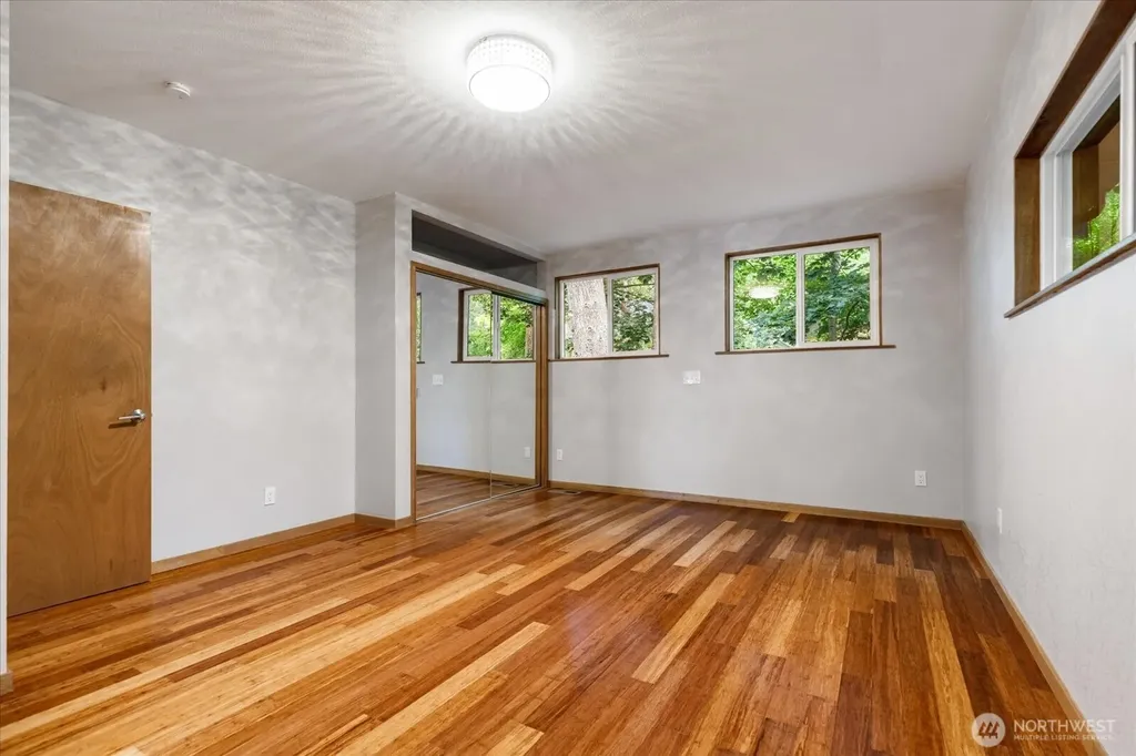1099 Worthy Place Greenbank WA 98253