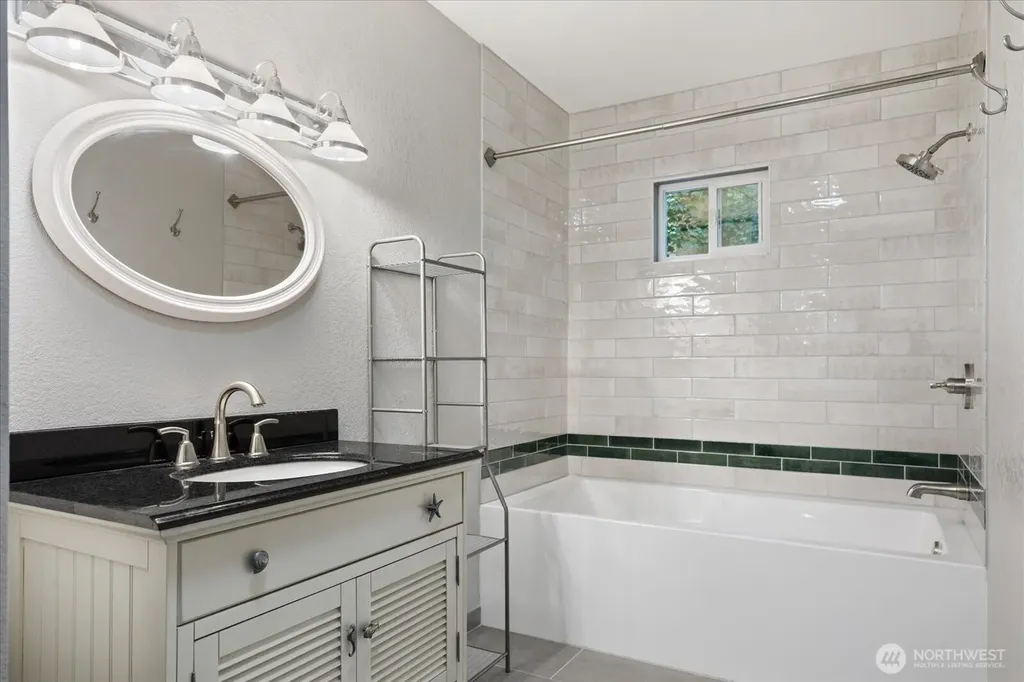 1099 Worthy Place Greenbank WA 98253