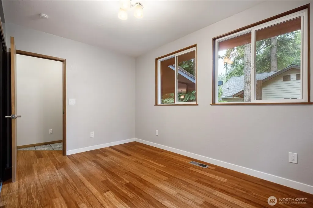 1099 Worthy Place Greenbank WA 98253