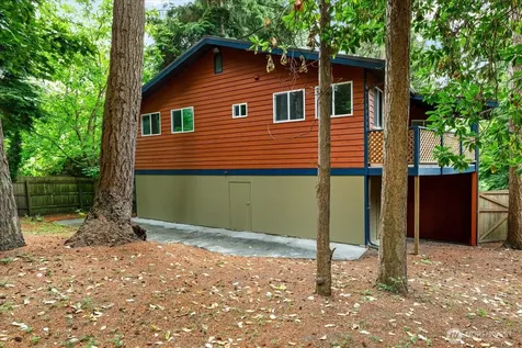 1099 Worthy Place Greenbank WA 98253