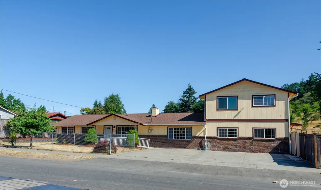 2401 S 62nd Street Tacoma WA 98409