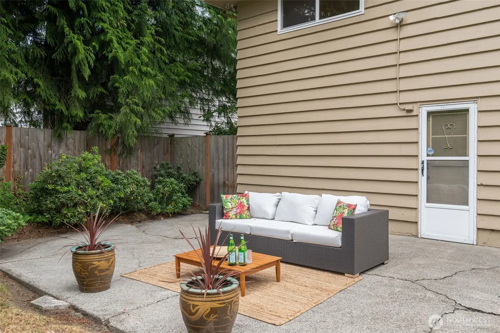 2115 N 178th Street Shoreline WA 98133