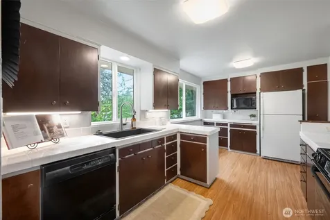 2115 N 178th Street Shoreline WA 98133