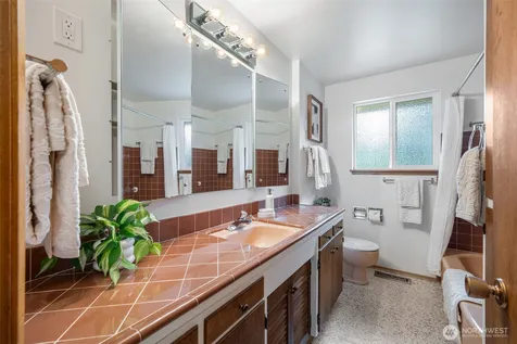 2115 N 178th Street Shoreline WA 98133