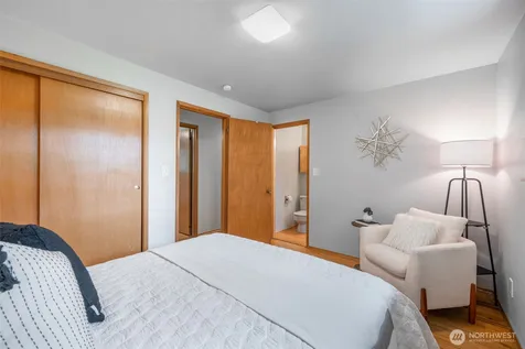 2115 N 178th Street Shoreline WA 98133