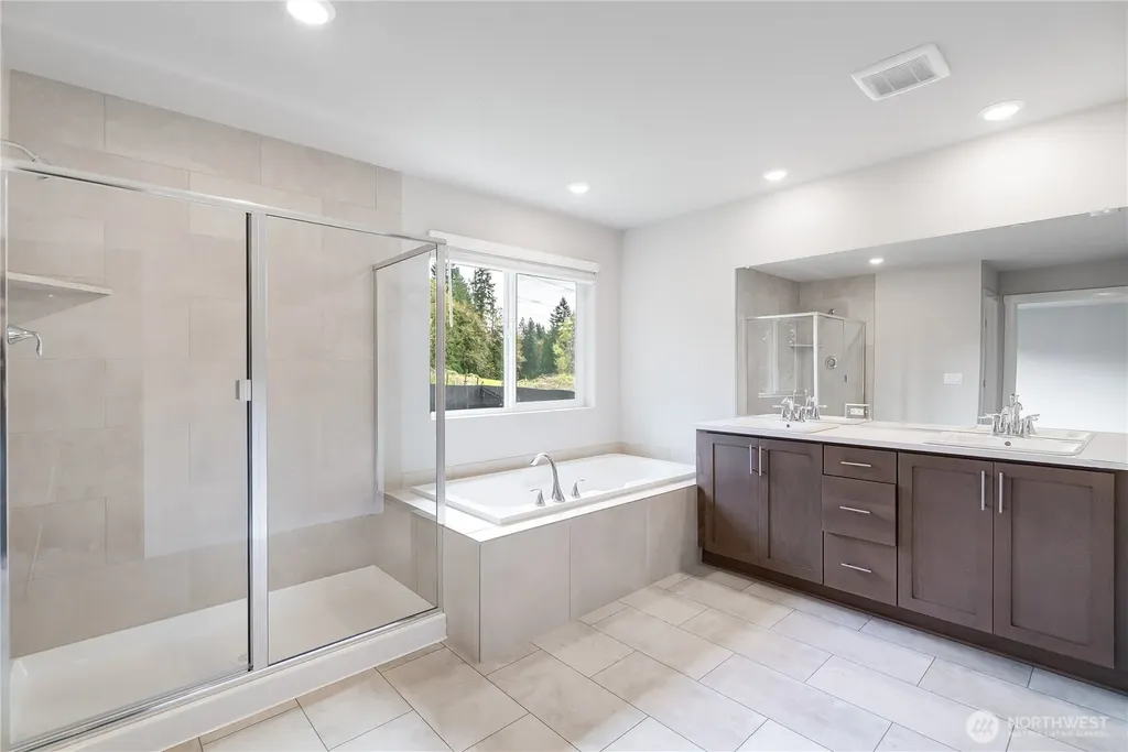 16811 NE 38th Avenue Vancouver WA 98686