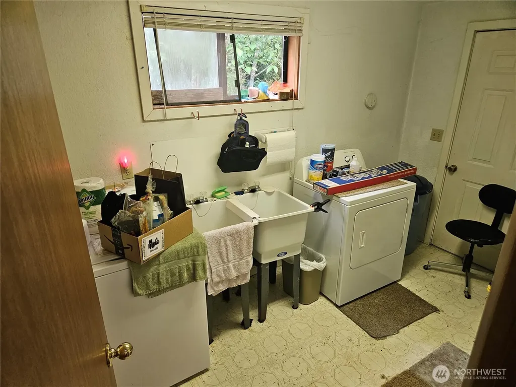 1912 255th Lane Ocean Park WA 98640