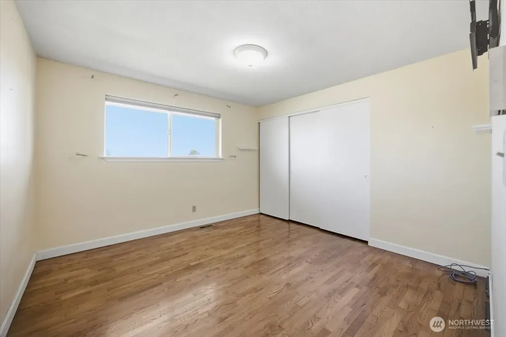 933 Vine Avenue Sunnyside WA 98944