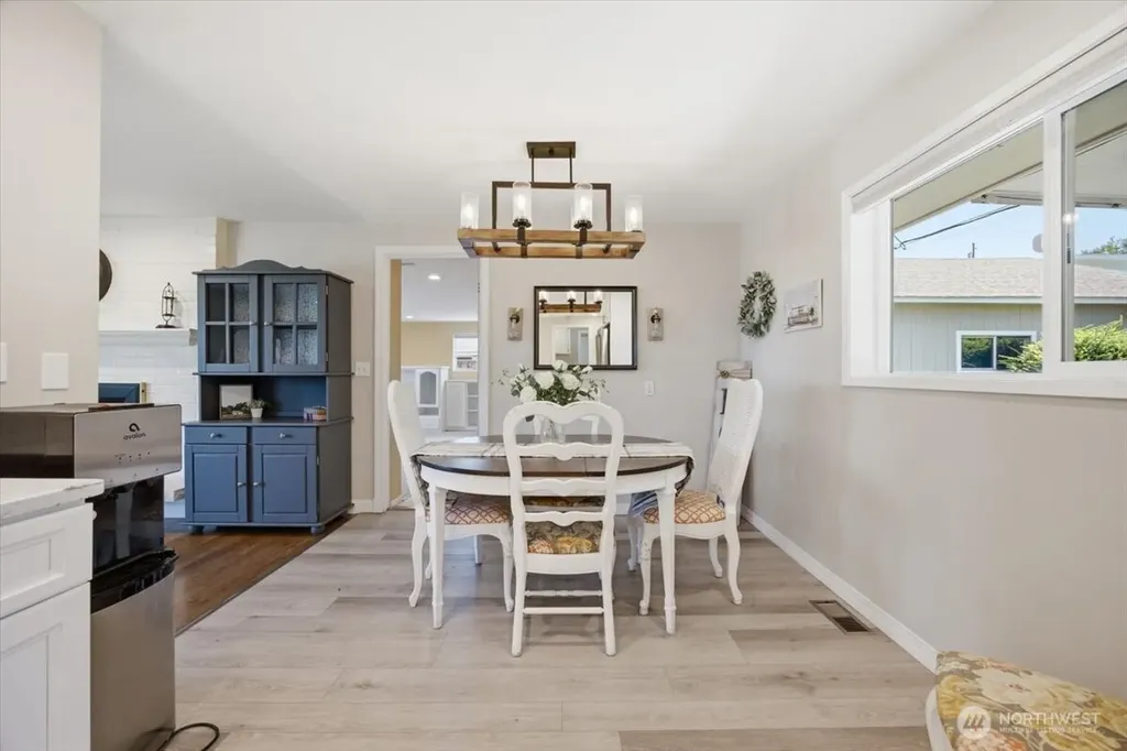 933 Vine Avenue Sunnyside WA 98944