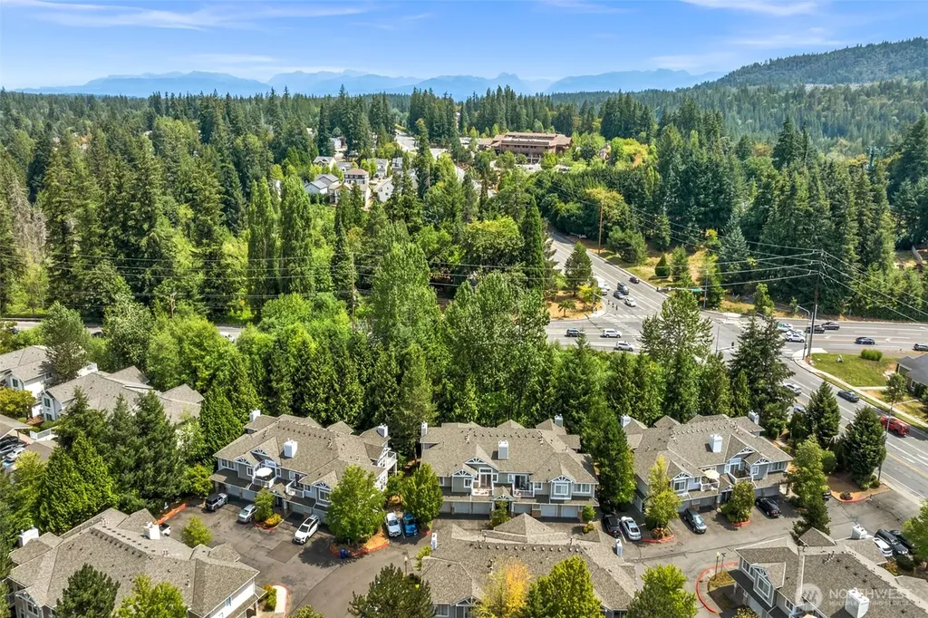 5248 238th Lane SE Issaquah WA 98029
