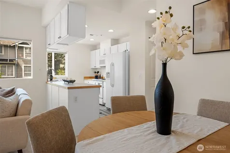 5248 238th Lane SE Issaquah WA 98029