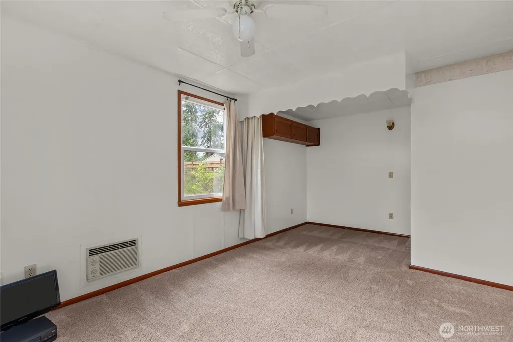 6353 School Street SW Lakewood WA 98499