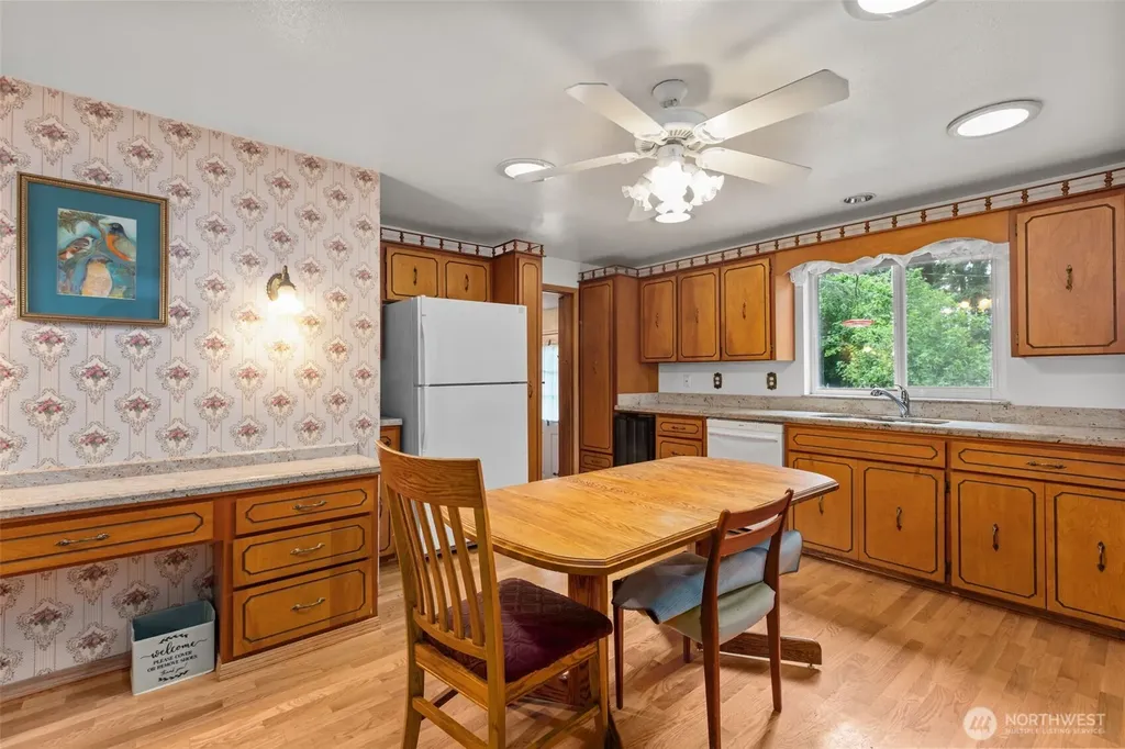 6353 School Street SW Lakewood WA 98499