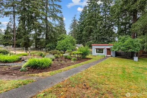 6353 School Street SW Lakewood WA 98499