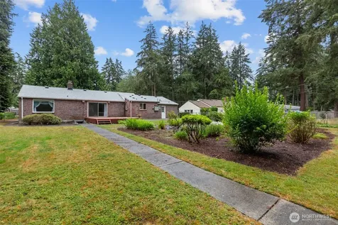 6353 School Street SW Lakewood WA 98499