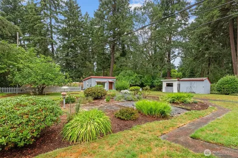 6353 School Street SW Lakewood WA 98499