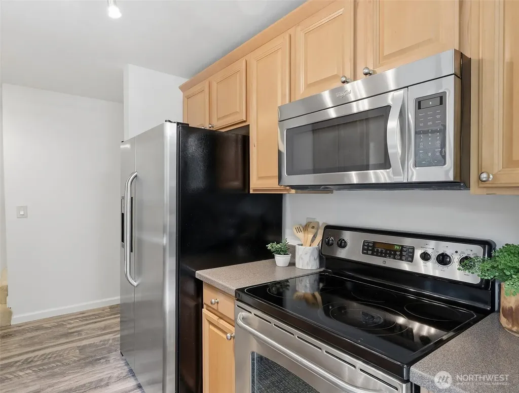 8851 166th Avenue NE Redmond WA 98052