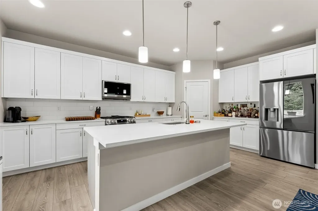 15526 Bergh Court SE Yelm WA 98597