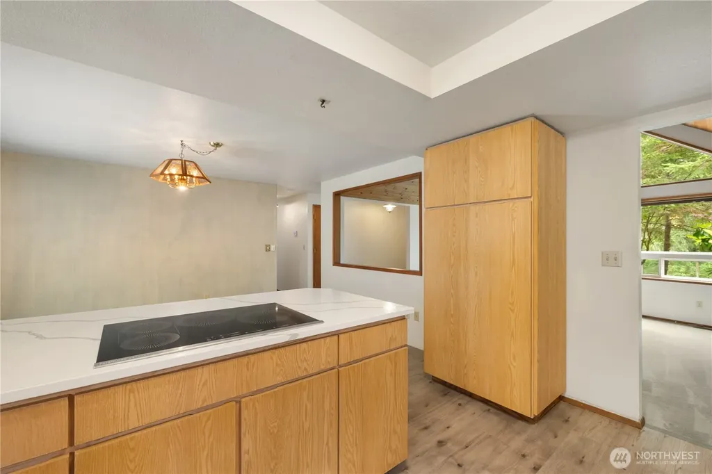 8677 Glenwood Road SW Port Orchard WA 98367